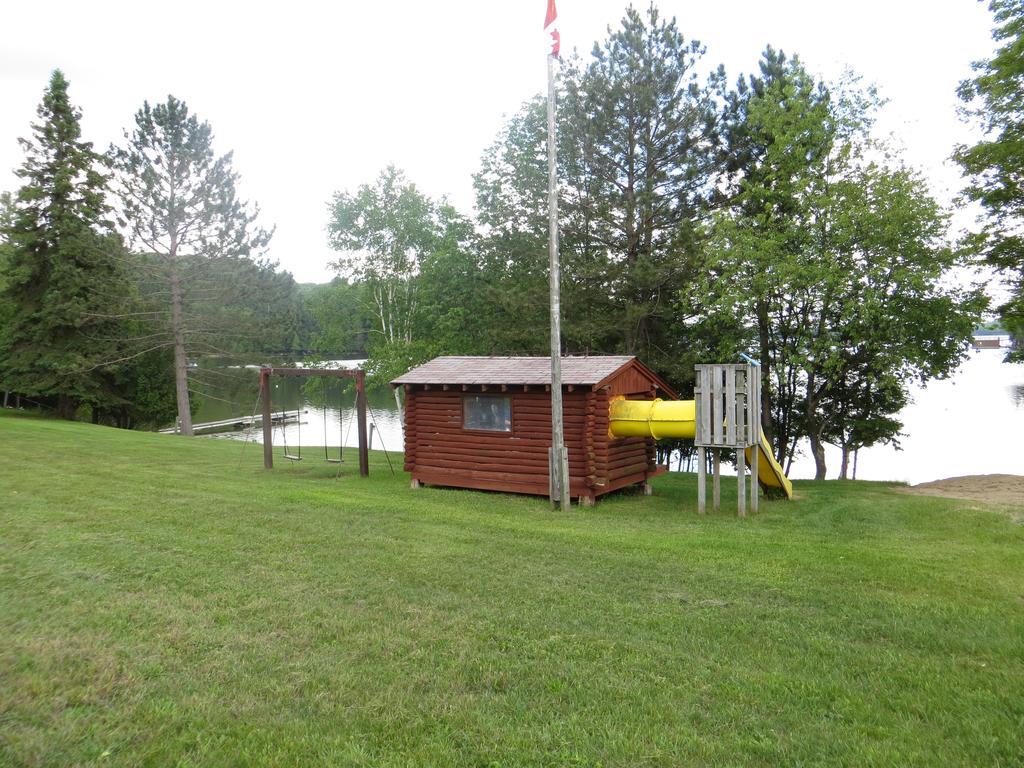 Bondi Village Cottage Resort Lake of Bays 外观 照片