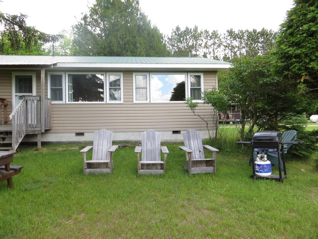 Bondi Village Cottage Resort Lake of Bays 外观 照片