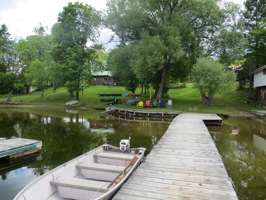 Bondi Village Cottage Resort Lake of Bays 外观 照片
