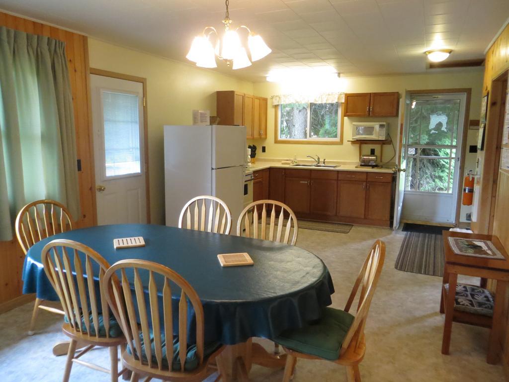 Bondi Village Cottage Resort Lake of Bays 外观 照片